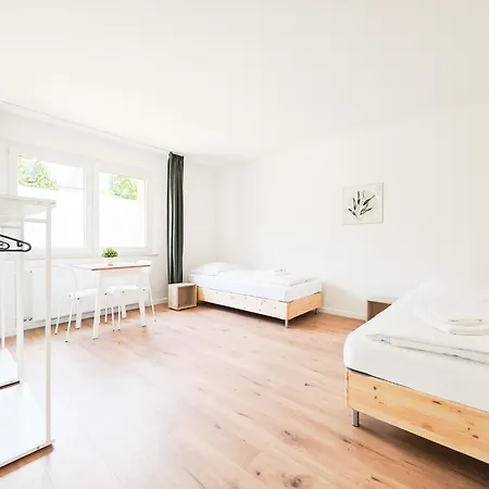 Tolstov - 3 Schlafzimmer - Balkon - 25 Min Messe Dus Duisburg