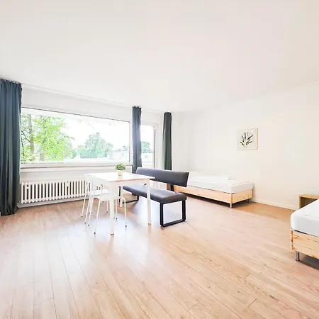 Tolstov - 3 Schlafzimmer - Balkon - 25 Min Messe Dus *