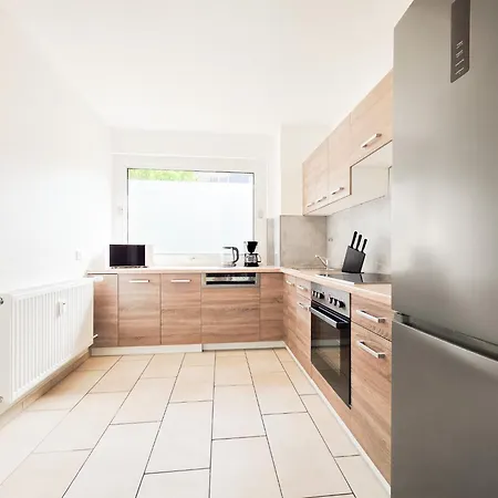 Tolstov - 3 With Balcony - 25 Min Messe Dus Apartment Duisburg