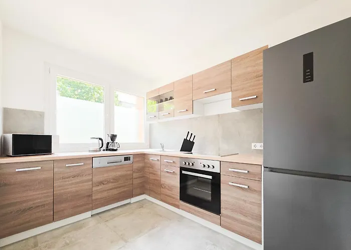 Tolstov - 3 With Balcony - 25 Min Messe Dus Apartment Duisburg