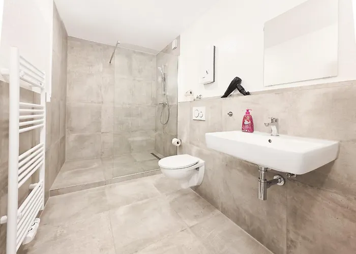 Apartment Tolstov - 3 With Balcony - 25 Min Messe Dus