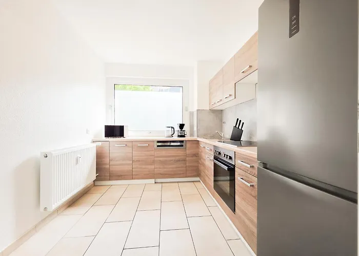 Tolstov - 3 With Balcony - 25 Min Messe Dus Apartment Duisburg