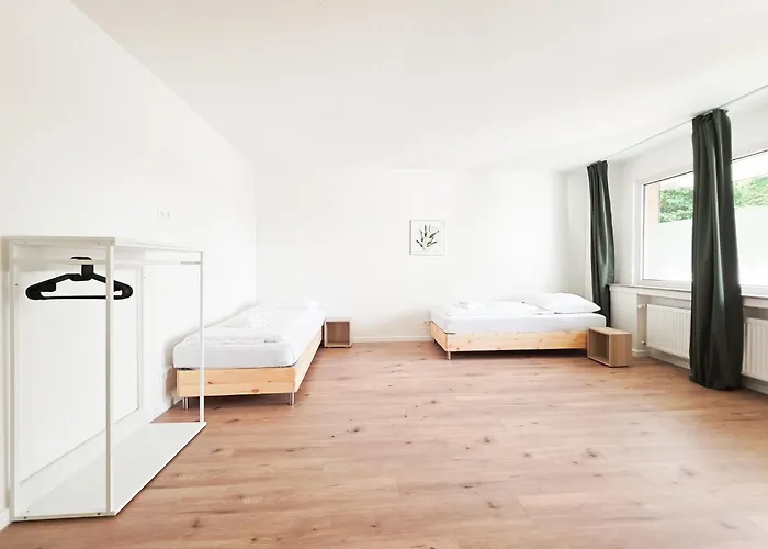 Tolstov - 3 With Balcony - 25 Min Messe Dus * Duisburg